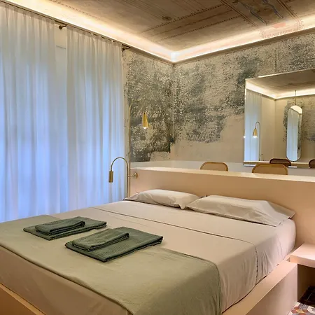 Apartmán Cernaiabella Elegant Charming Apartment With Private Jacuzzi And Aircon Along Historic Stairway La Spezia