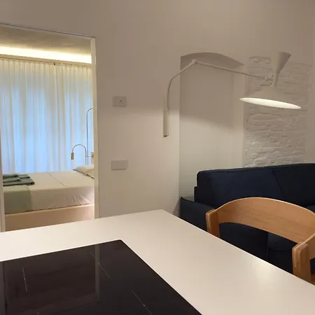 Apartmán Cernaiabella Elegant Charming Apartment With Private Jacuzzi And Aircon Along Historic Stairway La Spezia