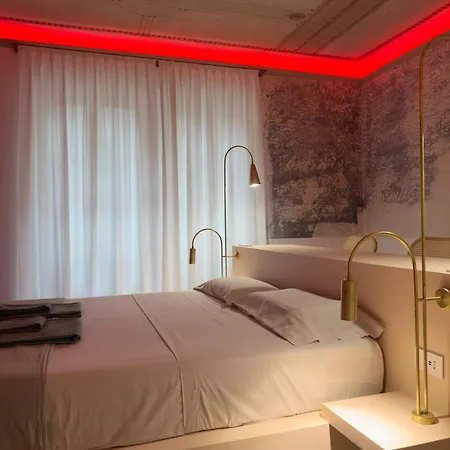 Cernaiabella Elegant Charming Apartment With Private Jacuzzi And Aircon Along Historic Stairway * La Spezia